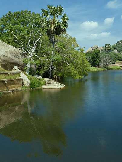 Kaludiya Pokuna Dambulla