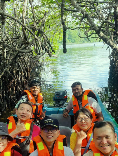 Madu Ganga Boat Safari 